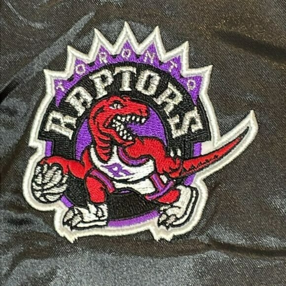 NWT Mitchell & Ness Womens Black Lightweight Satin Toronto Raptors SIZE MEDIUM - Picture 2 of 8